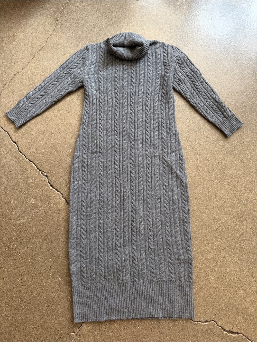 Peserico Heathered Gray Cable Knit Sweater